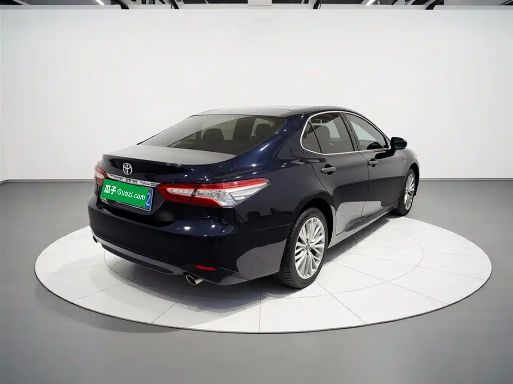 Camry 2018 2.5G Deluxe Edition купить на сайте DeffCars