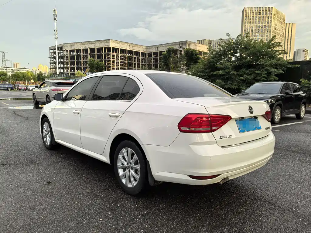 Lavida 2017 1.6L automatic comfort version купить на сайте DeffCars