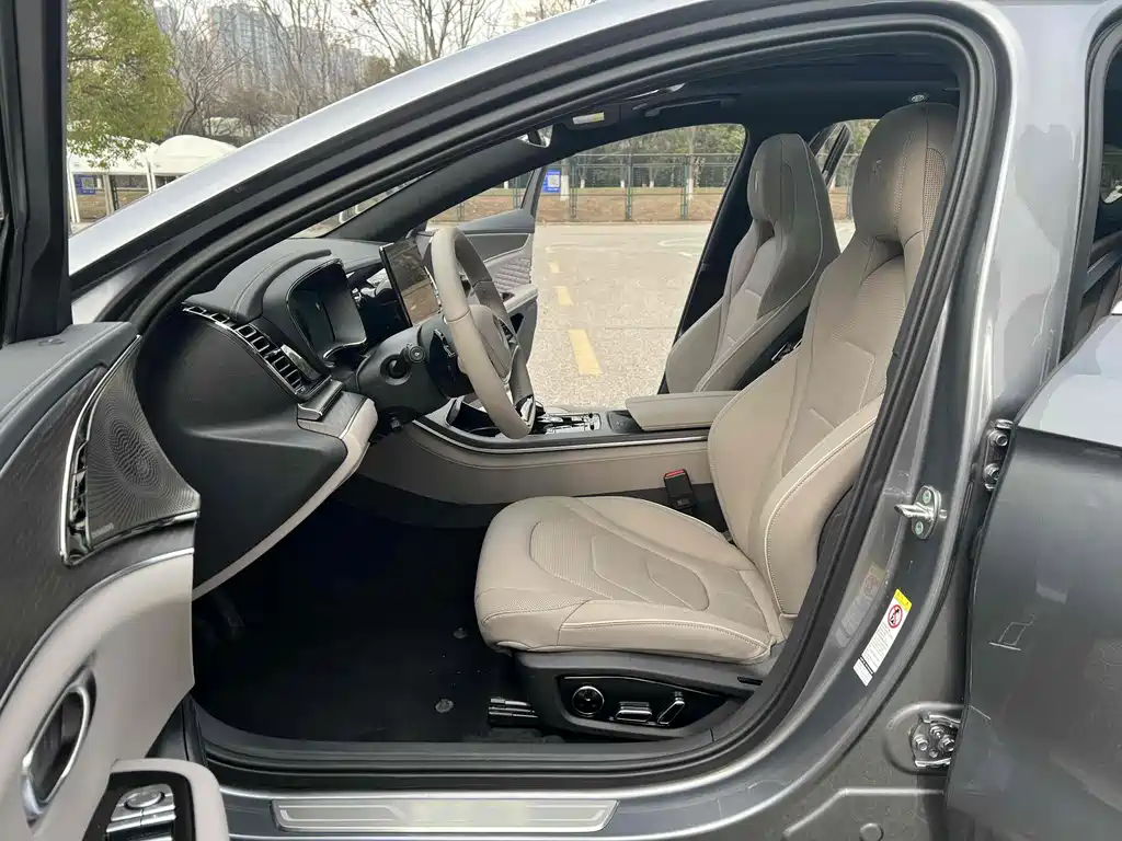 Han 2024 EV Honor Edition 605km Pioneer Premium купить на сайте DeffCars