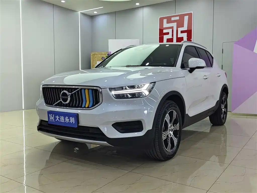 Volvo XC40 2021 T3 Zhiyuan Luxury Edition купить на сайте DeffCars