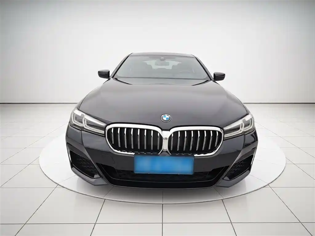 BMW 5 Series 2022 facelift 530Li leading M sports package купить на сайте DeffCars