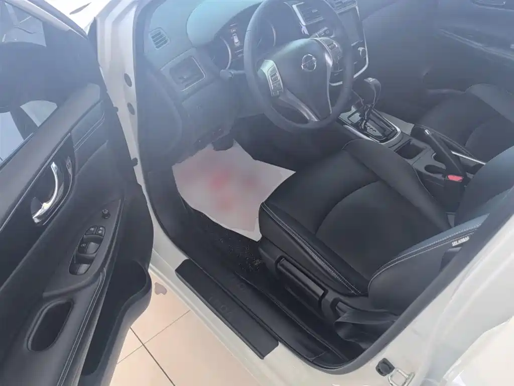 Tiida 2024 1.6L CVT Smart Travel Edition купить на сайте DeffCars