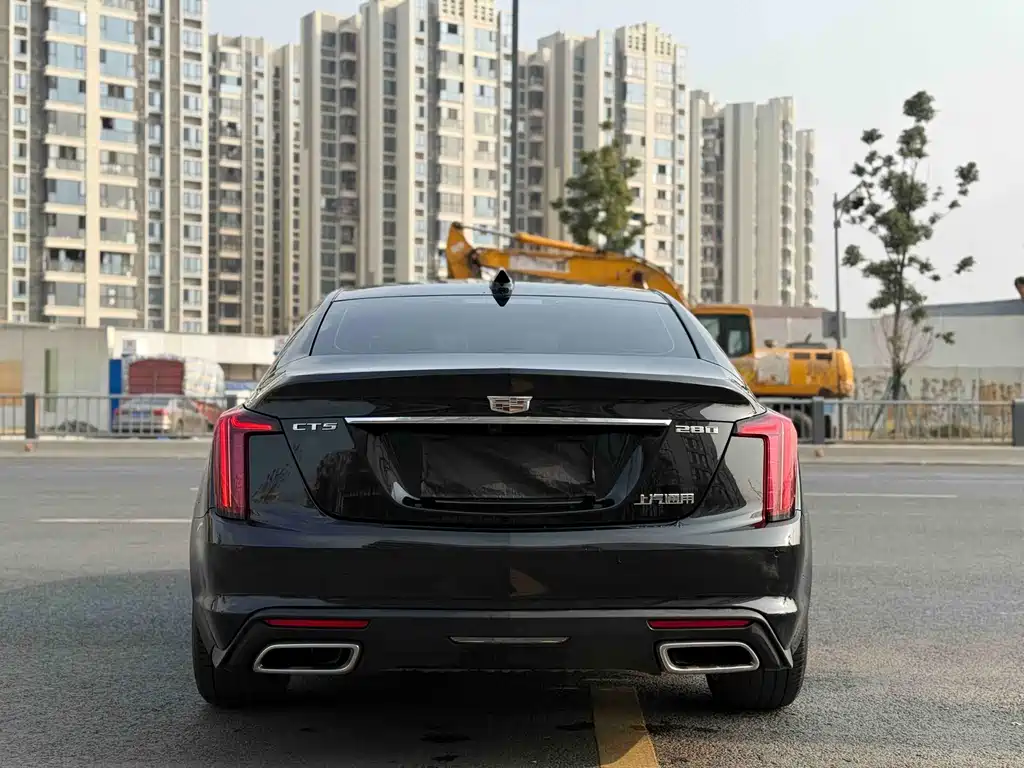 Cadillac CT5 2024 28T Luxury Pro купить на сайте DeffCars