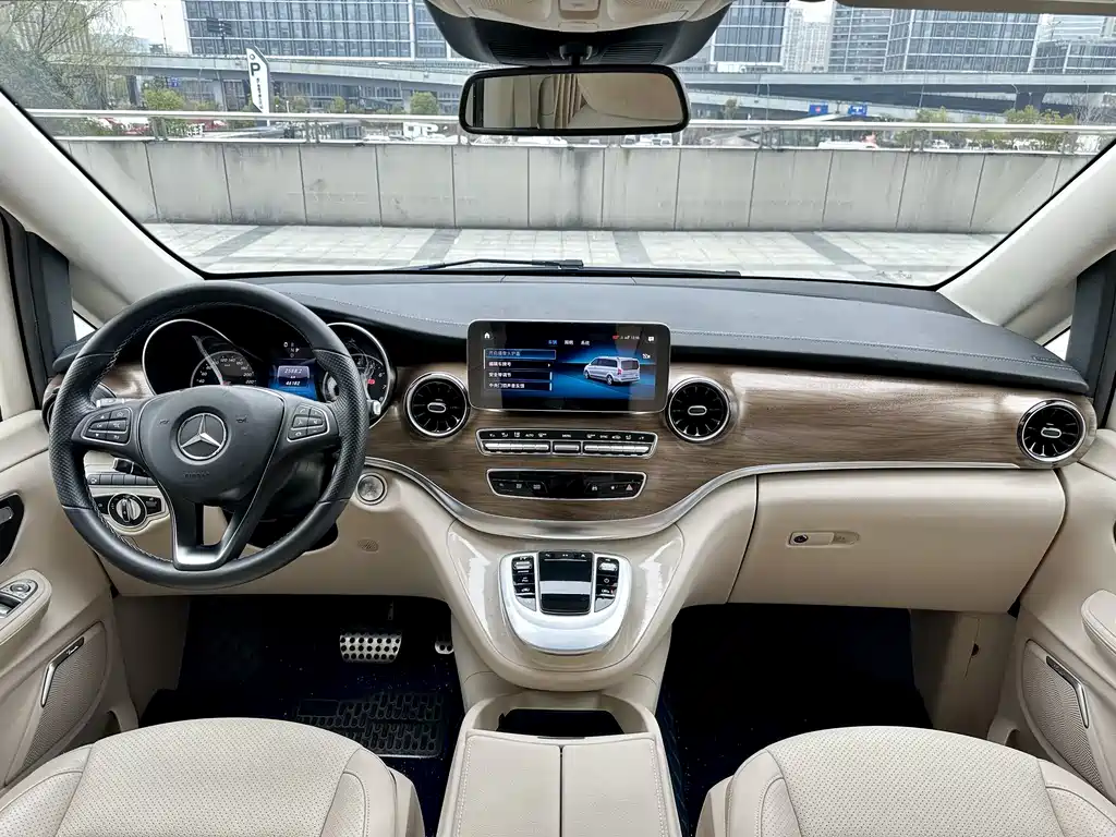 Mercedes-Benz V-Class 2022 V 260 Premium Edition купить на сайте DeffCars