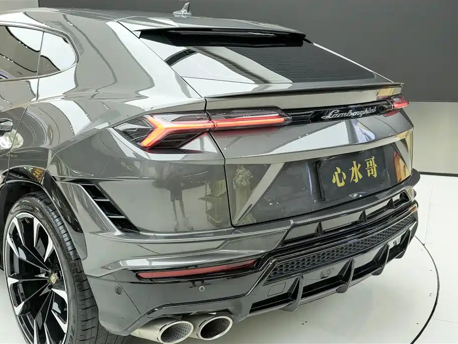 Urus 2023 4.0T V8 S купить на сайте DeffCars