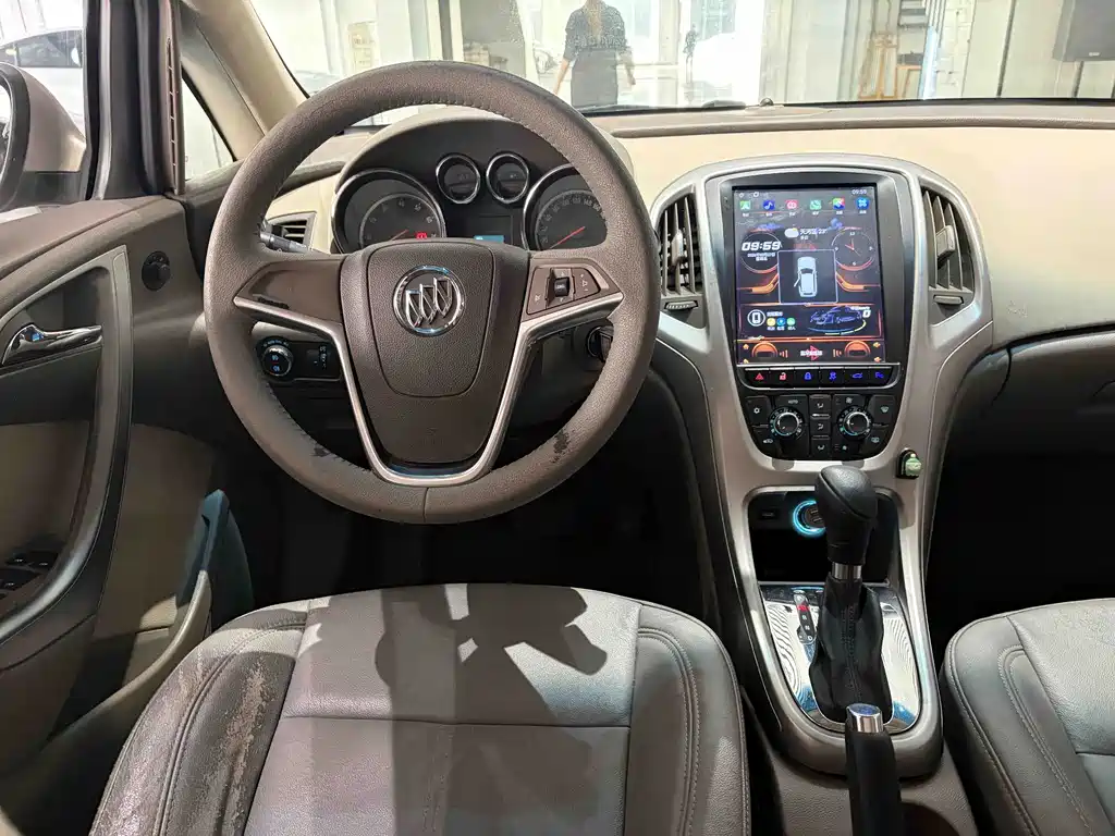 Excelle GT 2013 1.6L automatic fashion version купить на сайте DeffCars