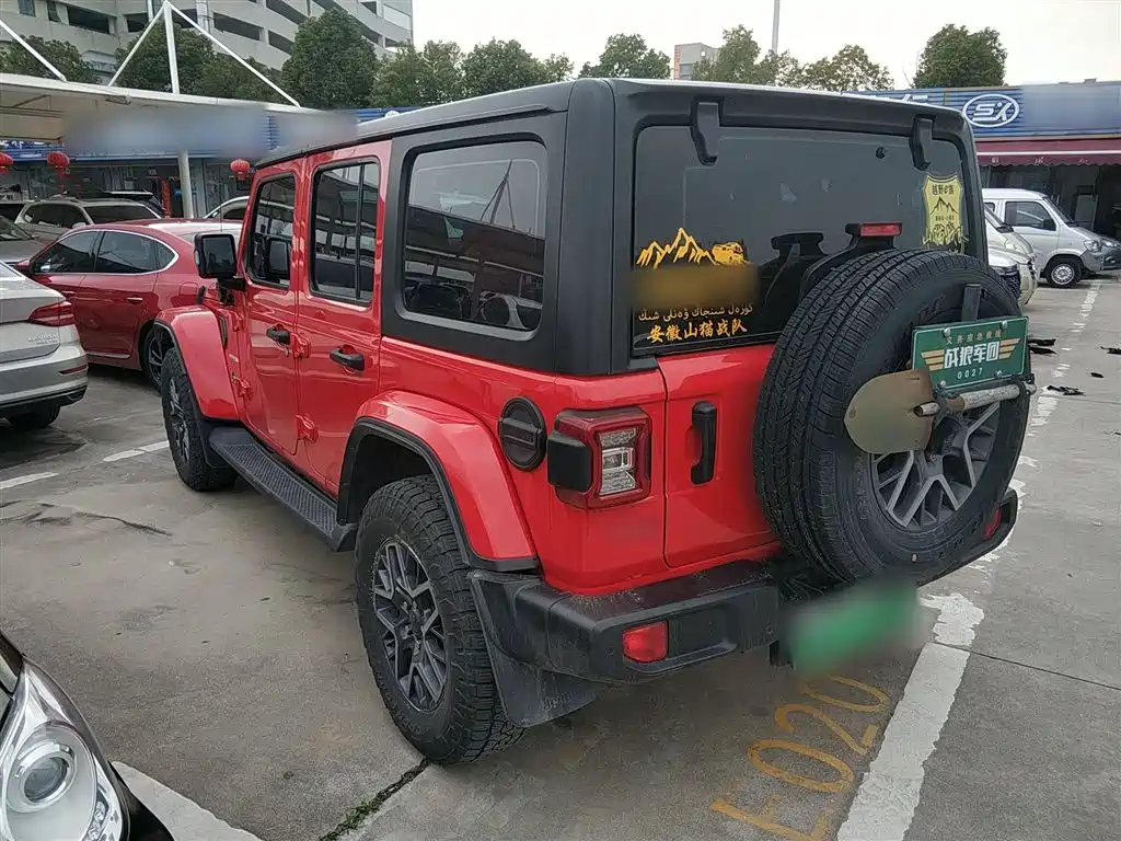Wrangler New Energy 2021 Four-door 2.0T 4xe Sahara купить на сайте DeffCars