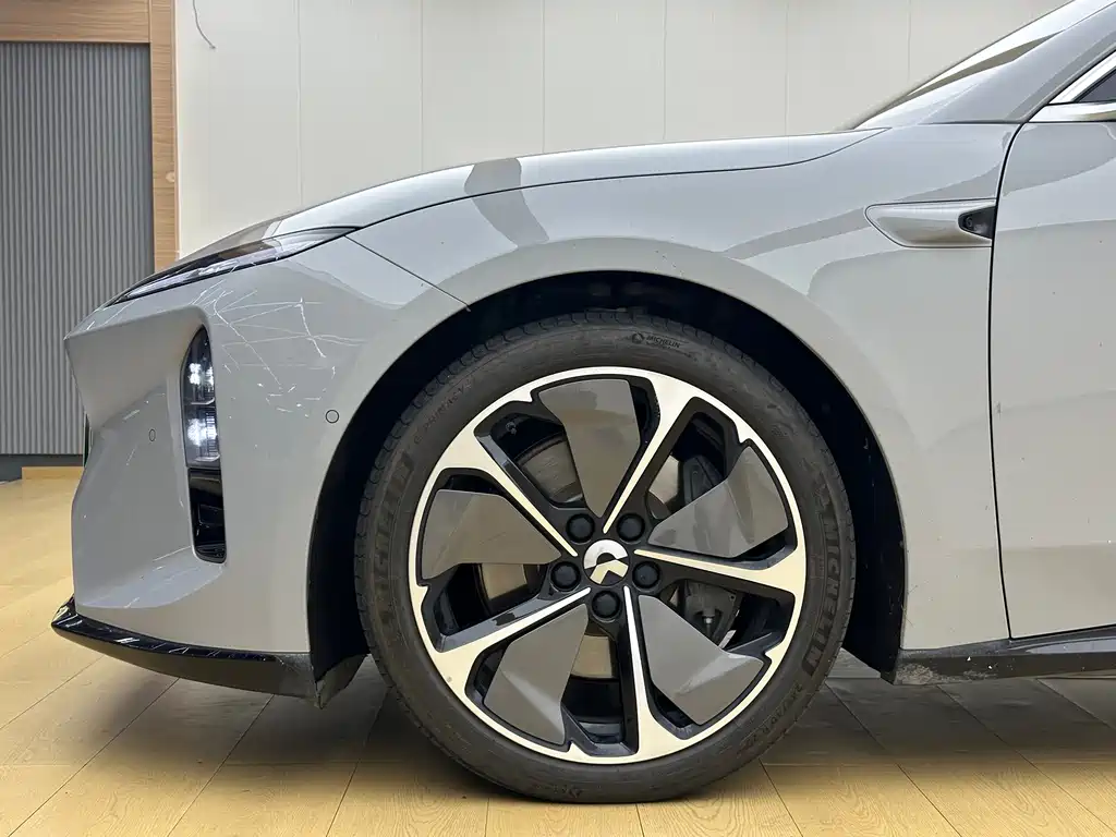 NIO ET5T 2025 75kWh Touring купить на сайте DeffCars