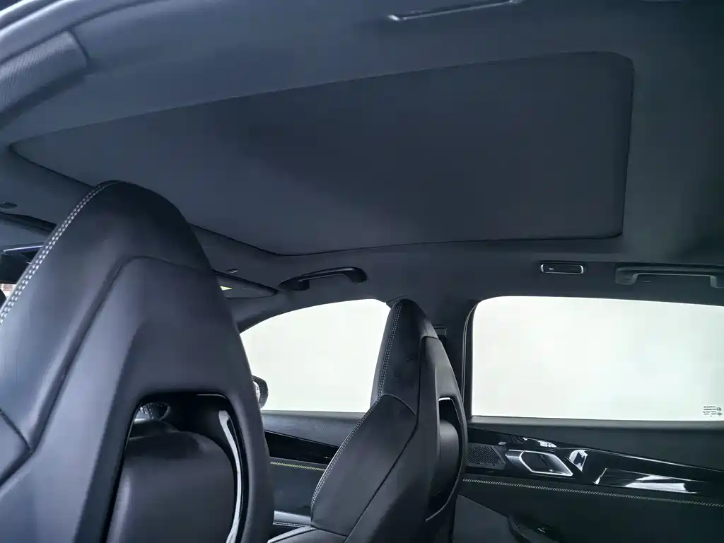Lynk & Co 03 2023 2.0TD DCT Pro купить на сайте DeffCars