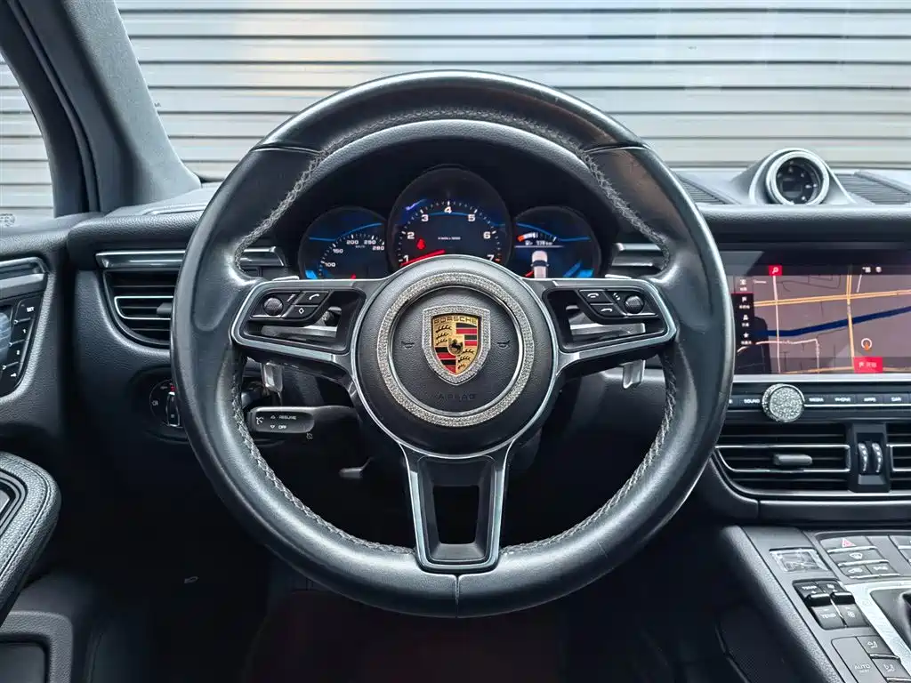 Macan 2018 Macan 2.0T купить на сайте DeffCars