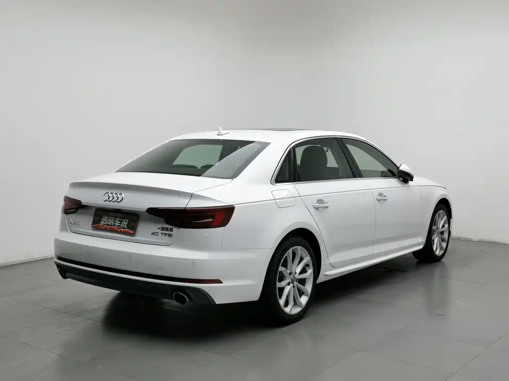 Audi A4L 2018 30th Anniversary Model 40 TFSI Fashion Model купить на сайте DeffCars