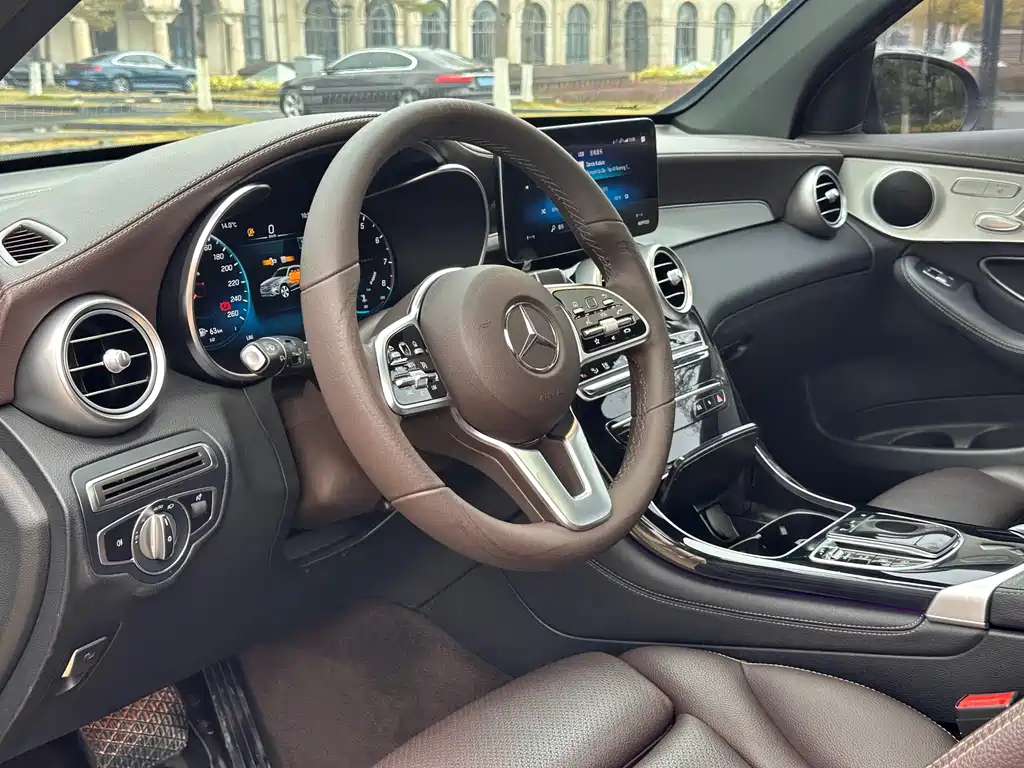 Mercedes-Benz GLC 2021 GLC 260 L 4MATIC Dynamic купить на сайте DeffCars