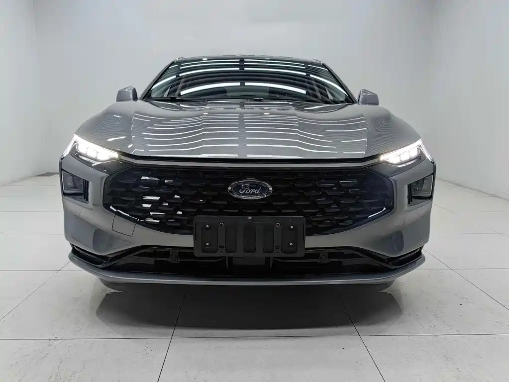 Mondeo 2023 EcoBoost 180 Luxury купить на сайте DeffCars