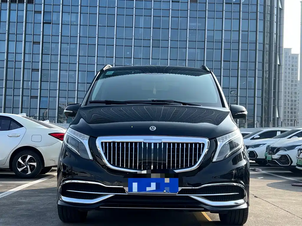 Mercedes-Benz V-Class 2017 V 260 L Premium Extended Edition купить на сайте DeffCars