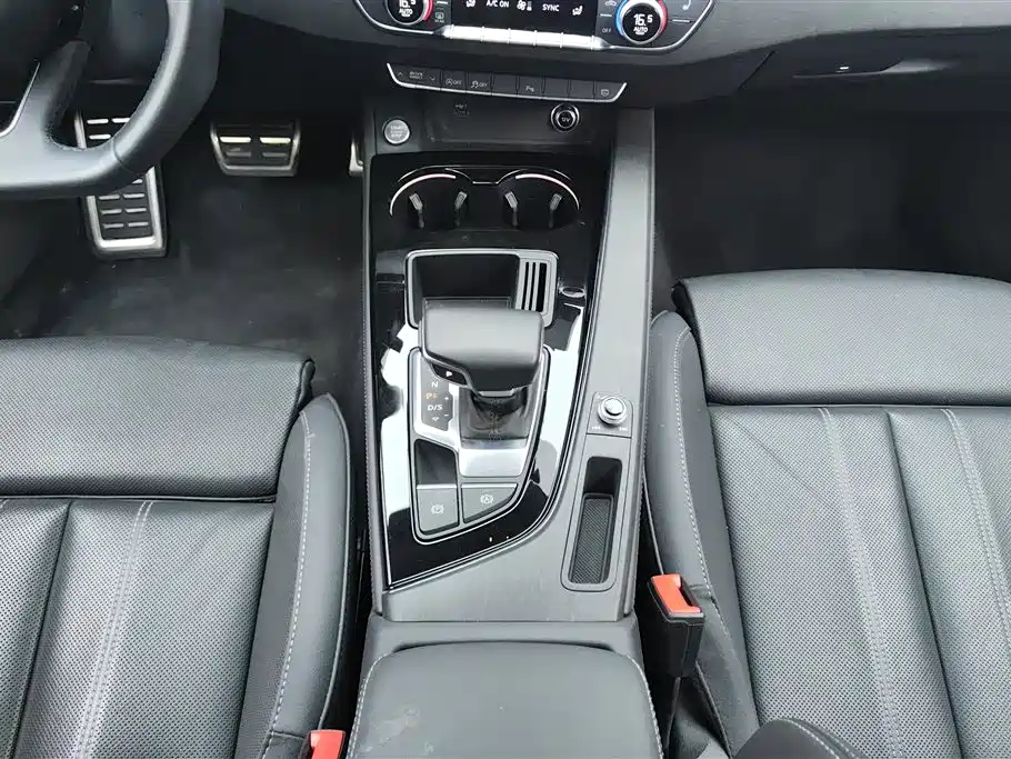 Audi A4L 2023 40 TFSI luxury and dynamic model купить на сайте DeffCars