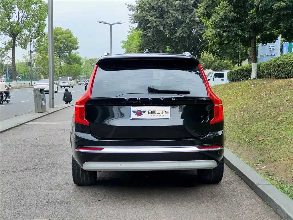 Volvo XC90 2022 B6 Zhiyi Luxury Edition 7 seats купить на сайте DeffCars