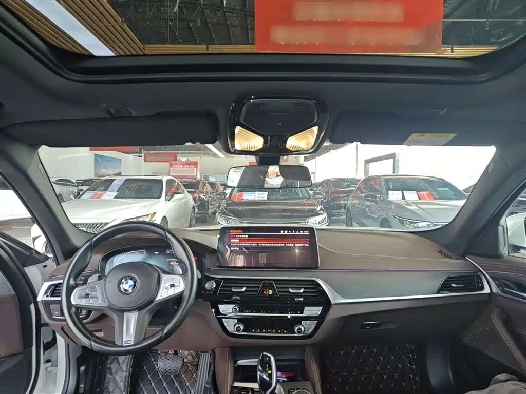 BMW 5 Series 2023 facelift 530Li leading M sports package купить на сайте DeffCars