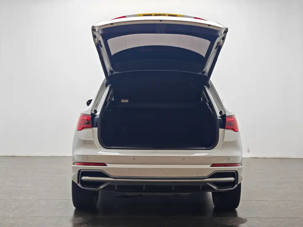 Audi Q3 2020 40 TFSI Fashionable and Dynamic купить на сайте DeffCars
