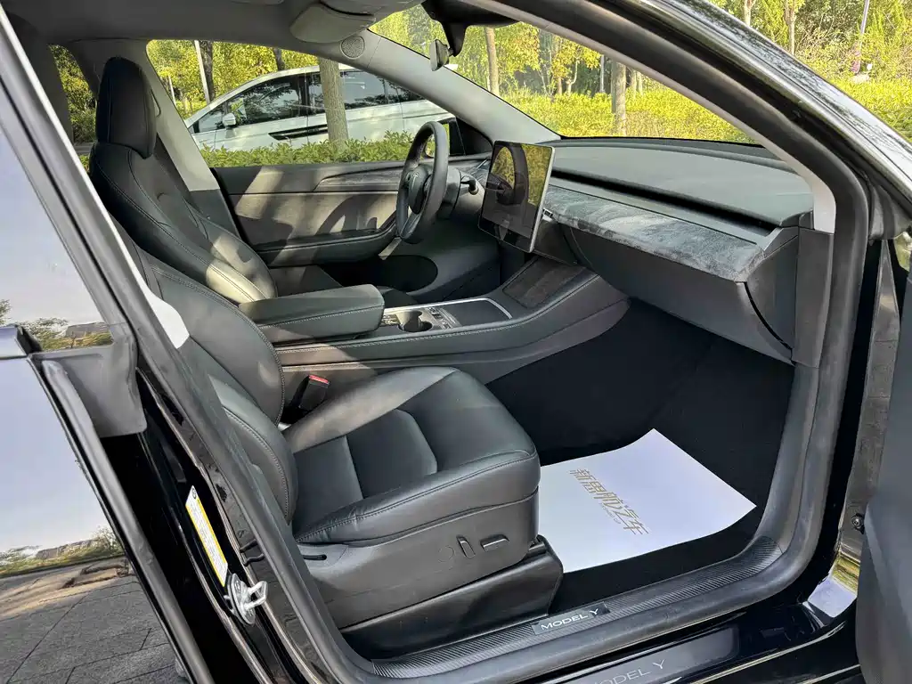 Model Y 2022 facelift rear-wheel drive version купить на сайте DeffCars