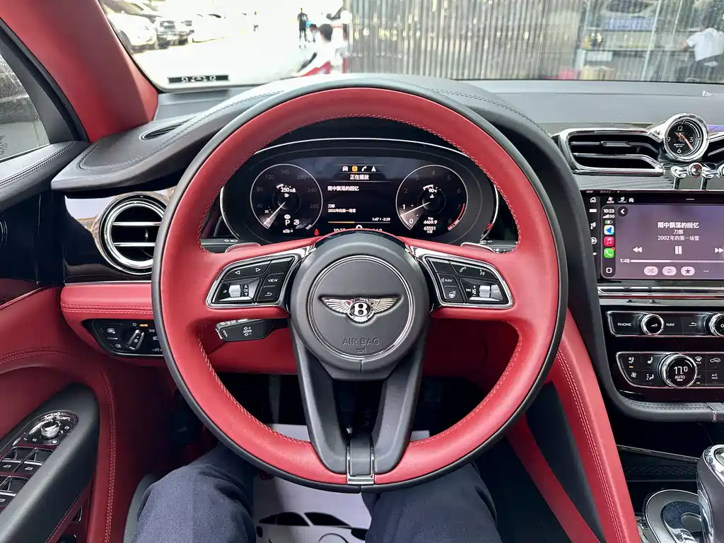 Bentayga 2021 4.0T V8 купить на сайте DeffCars