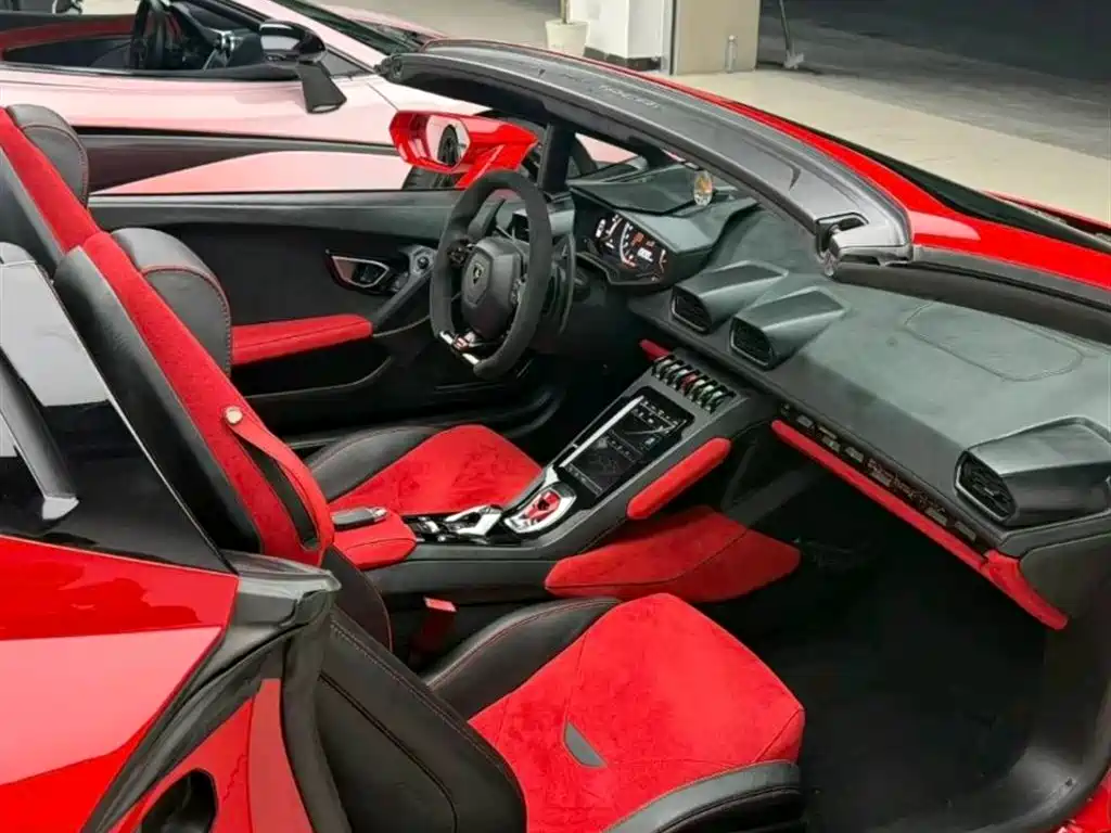Huracán 2019 Huracán EVO Spyder купить на сайте DeffCars