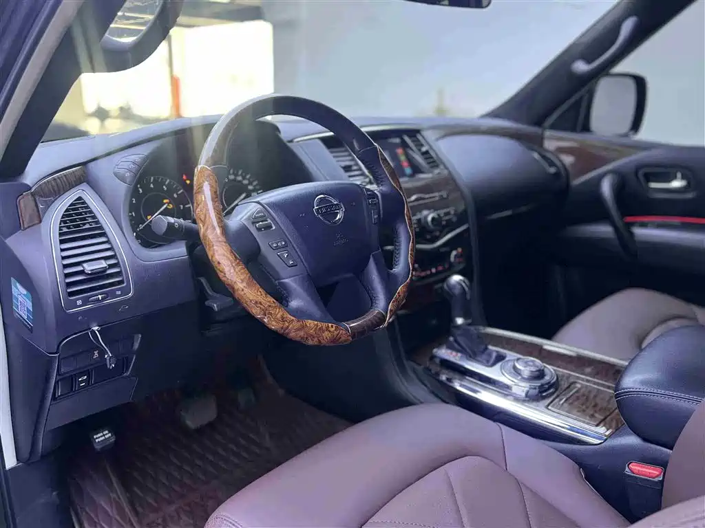 Patrol 2018 4.0L LinkedIn model купить на сайте DeffCars