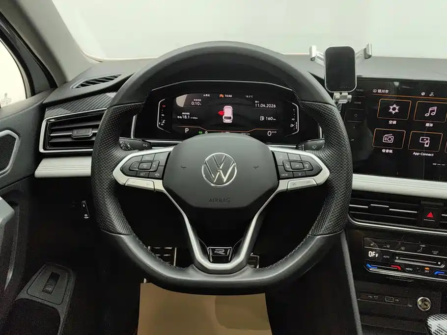 Tiguan L 2024 330TSI automatic two-wheel drive R-Line version купить на сайте DeffCars
