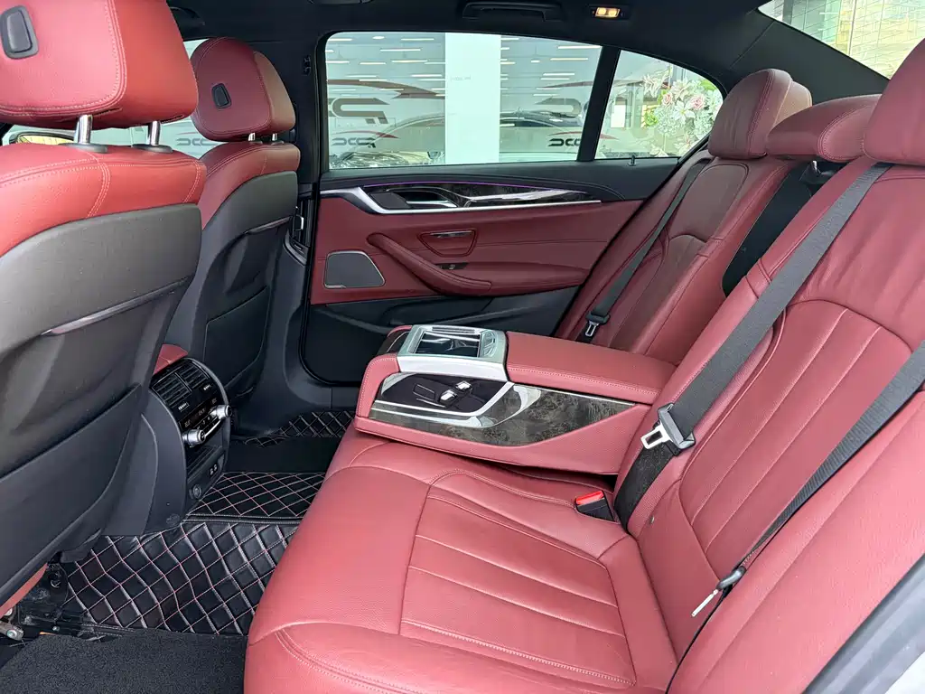 BMW 5 Series 2020 530Li Exclusive M Sports Package купить на сайте DeffCars