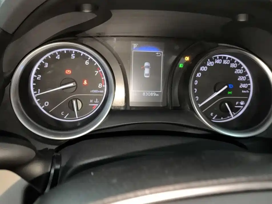 Camry 2018 2.0E Elite Edition купить на сайте DeffCars