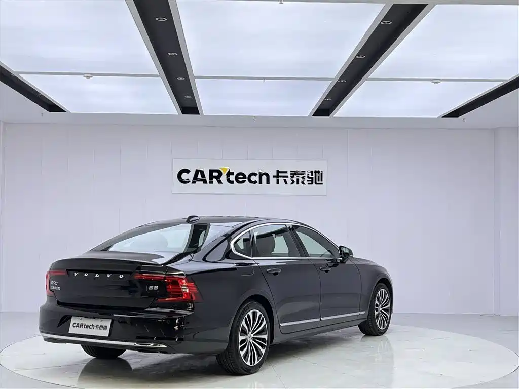 Volvo S90 2025 B5 Zhiyi Luxury Edition купить на сайте DeffCars