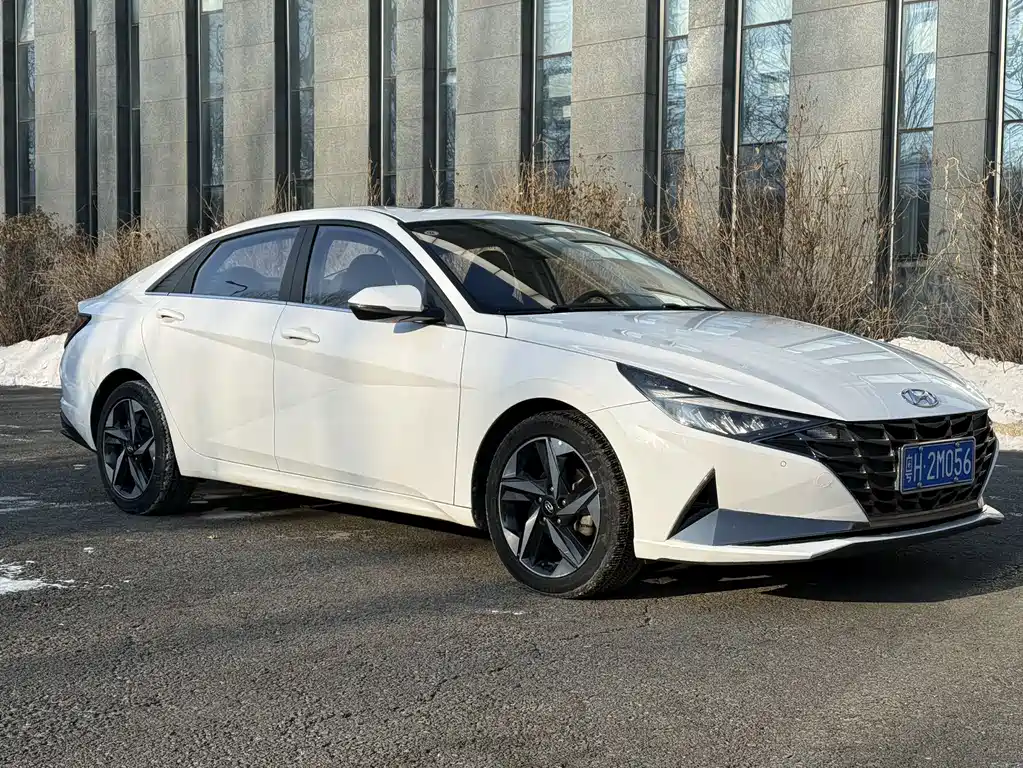 Elantra 2022 1.5L CVT LUX Premium Edition купить на сайте DeffCars