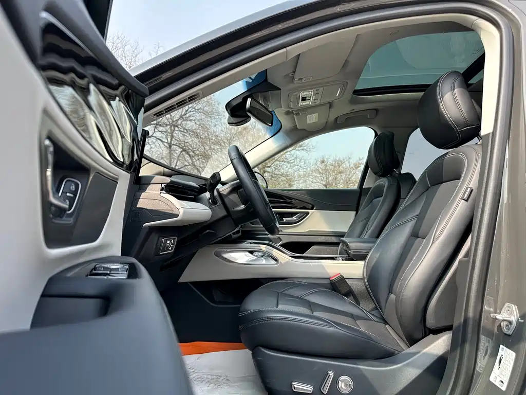 Voyager 2023 2.0T four-wheel drive premium version купить на сайте DeffCars