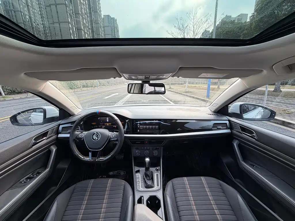 Lavida 2021 280TSI DSG Comfort Edition купить на сайте DeffCars