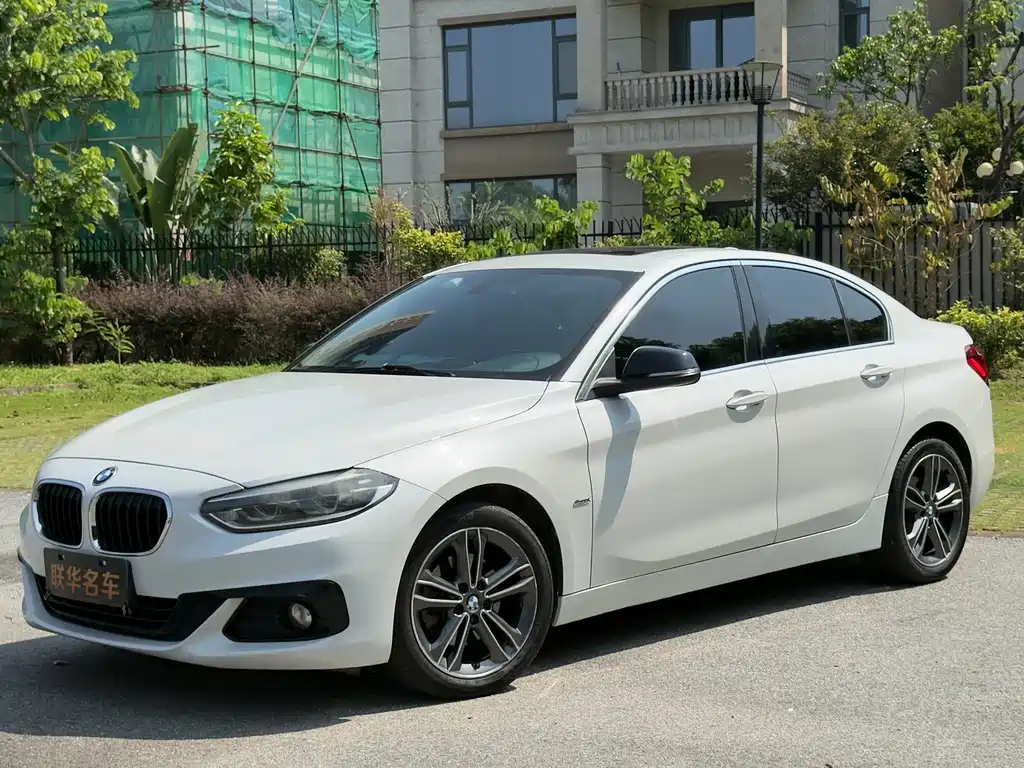 BMW 1 Series 2017 118i Sports купить на сайте DeffCars