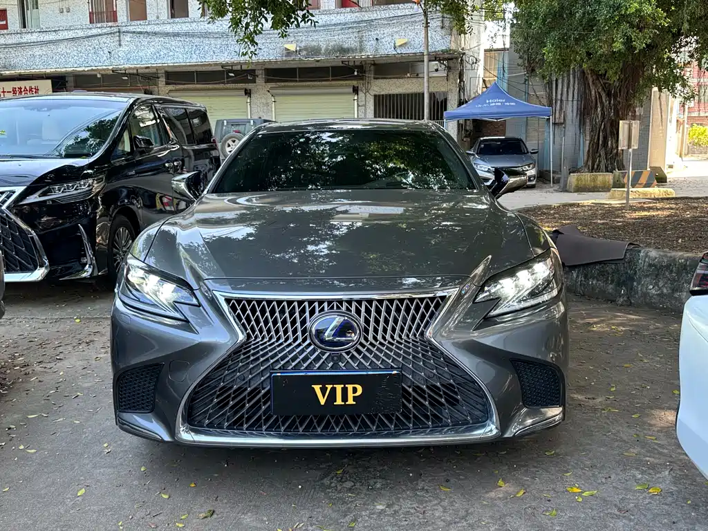 Lexus LS 2020 500h Deluxe Edition National VI купить на сайте DeffCars