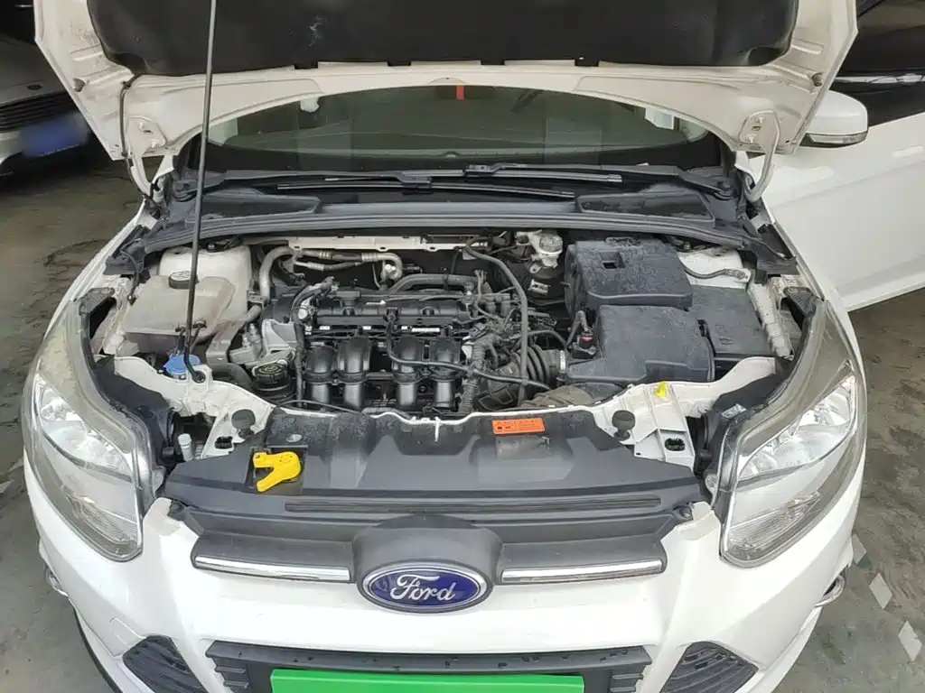 Focus 2012 Three-Car 1.6L Automatic Stylish Edition купить на сайте DeffCars