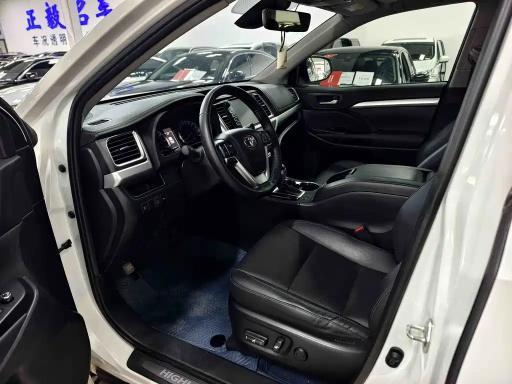 Highlander 2018 2.0T four-wheel drive luxury version, 7 seats, National VI купить на сайте DeffCars