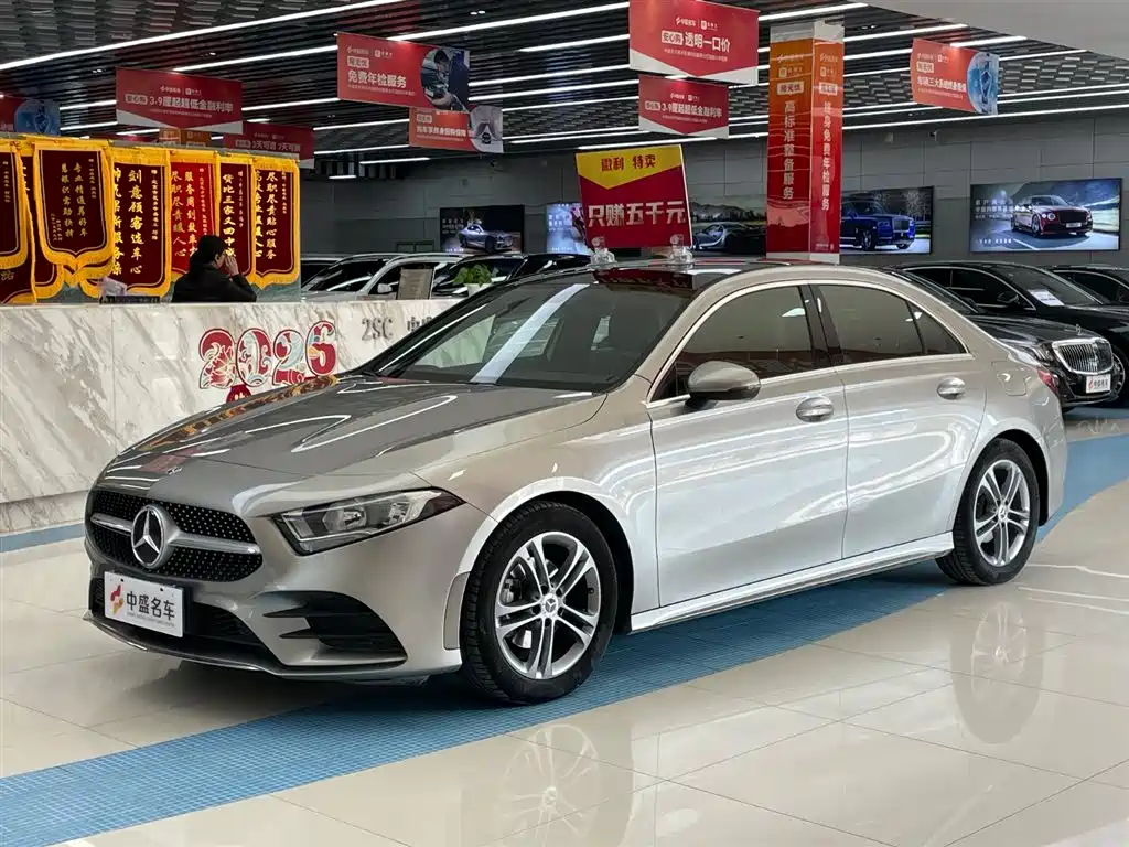 Mercedes-Benz A-Class 2020 facelift A 180 L sports sedan special configurations купить на сайте DeffCars