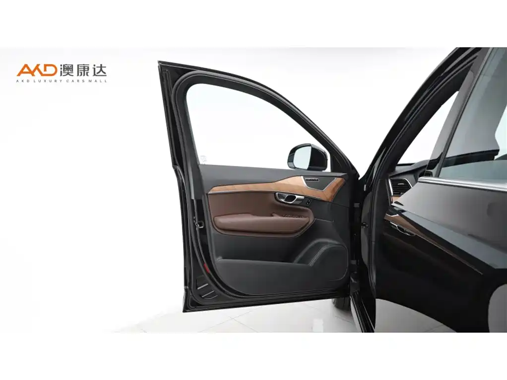 Volvo XC90/2.0T/22 models/B6 Zhiyi Deluxe Edition 7 seats купить на сайте DeffCars