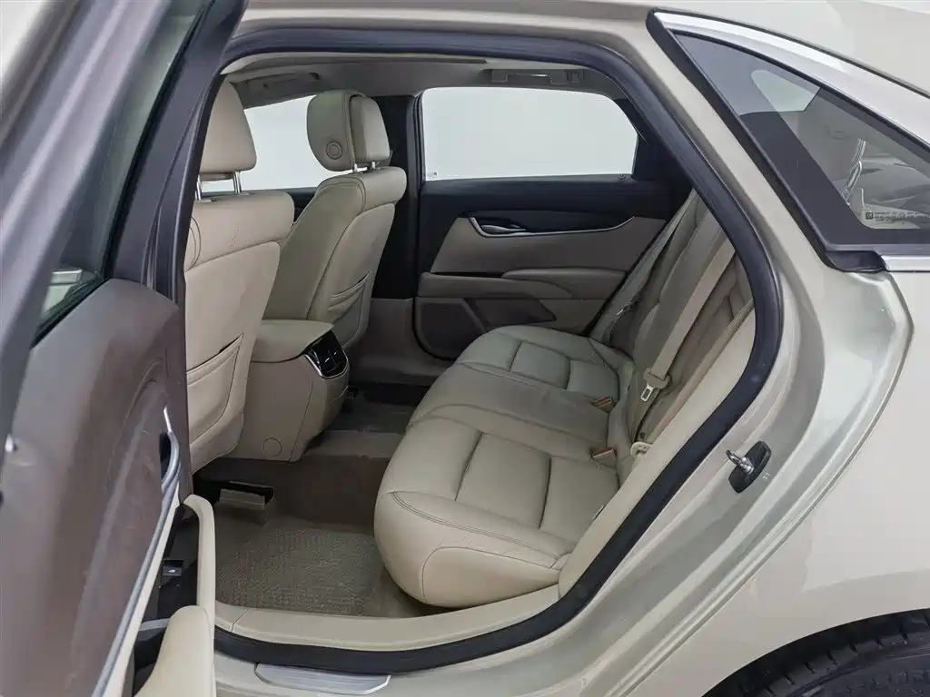 Cadillac XTS 2013 28T Comfort Model купить на сайте DeffCars