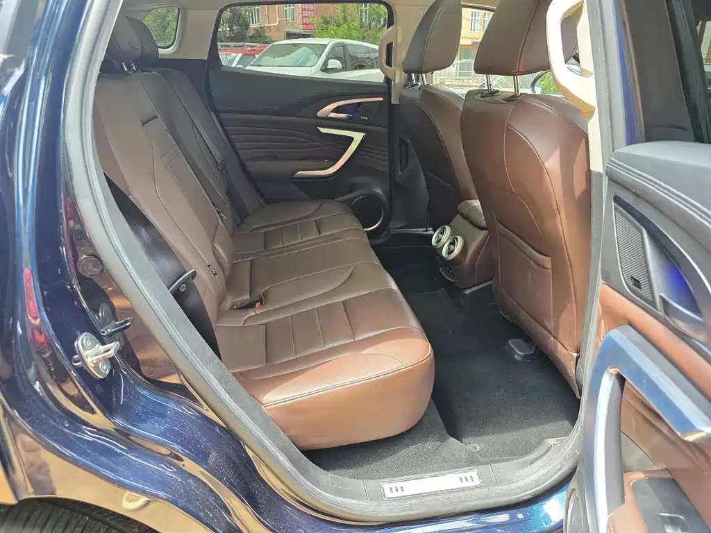 Wei brand VV7 2020 2.0T flagship model купить на сайте DeffCars