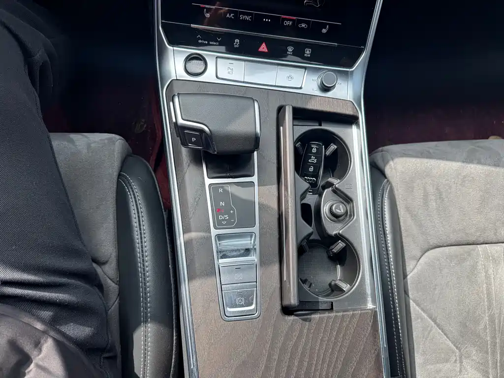 Audi A6L 2023 45 TFSI quattro premium dynamic model купить на сайте DeffCars