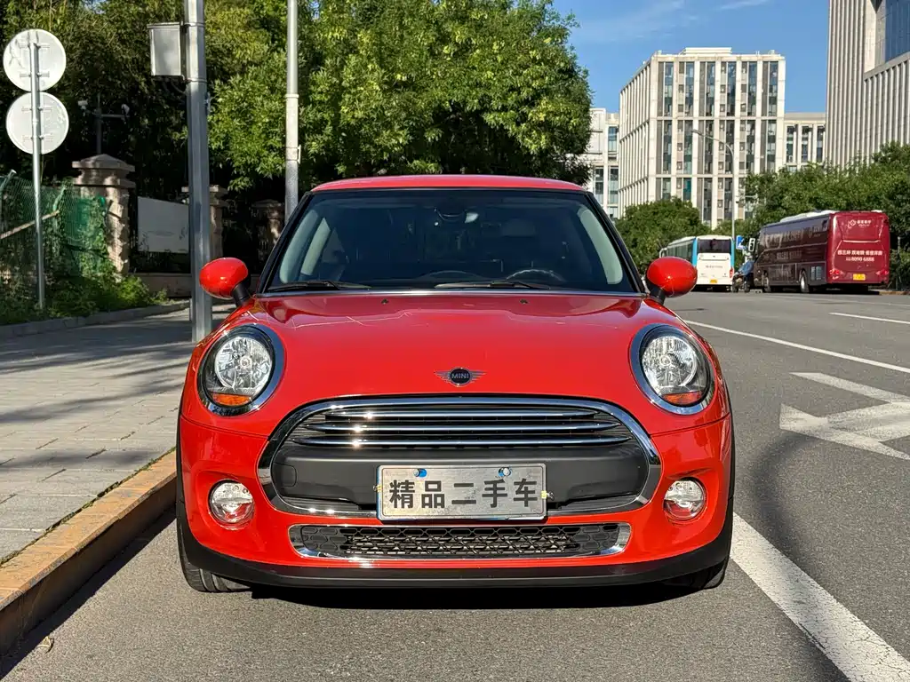 MINI 2018 1.5T ONE PLUS купить на сайте DeffCars