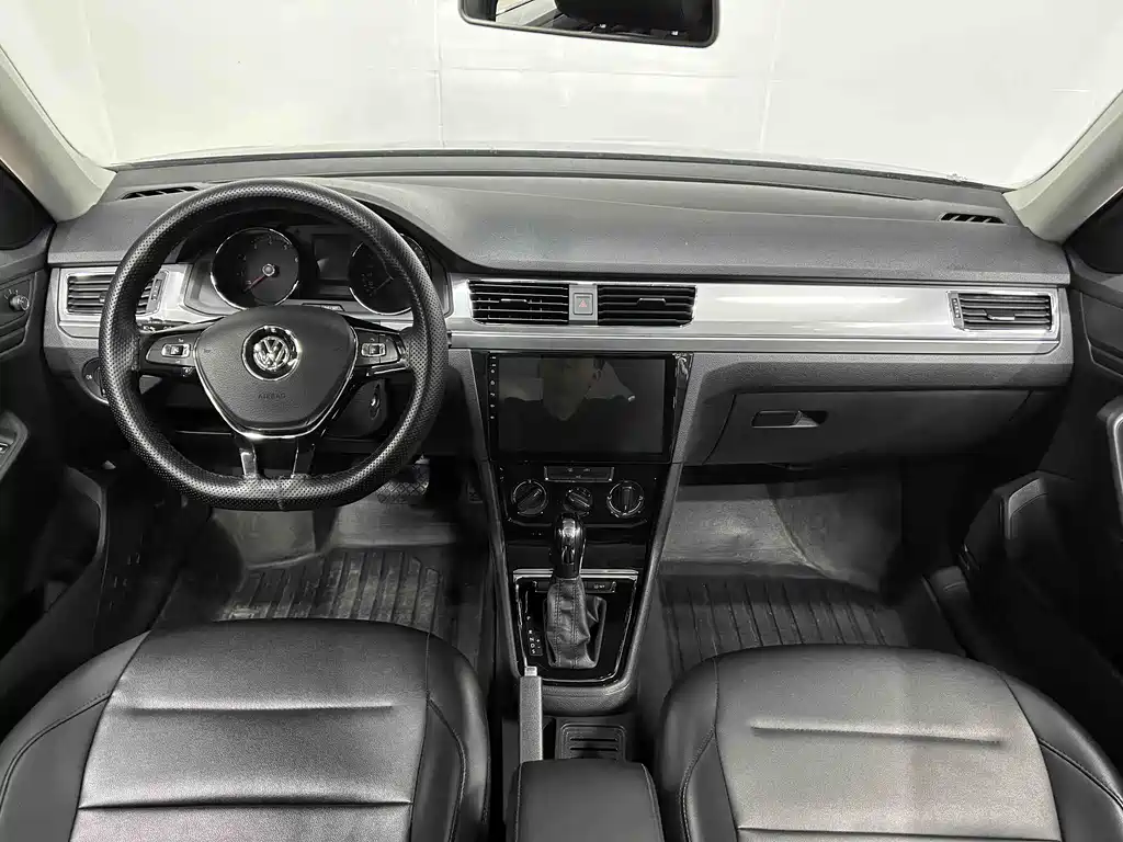 Bora 2019 Bora Legend 1.5L Automatic Fashion Type National V купить на сайте DeffCars