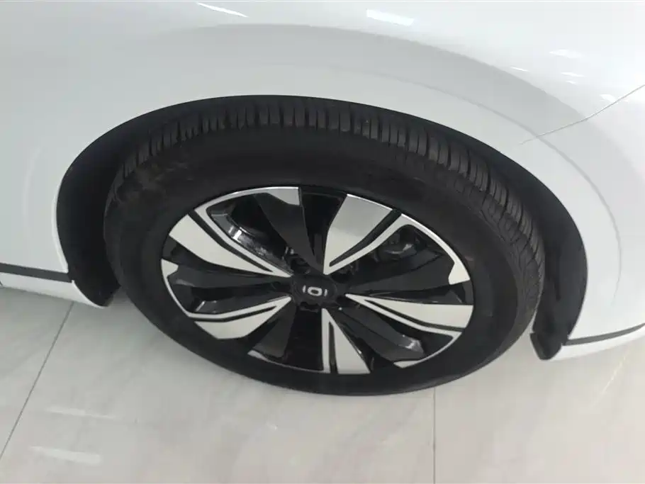 Changan Qiyuan A07 2023 model extended range 200 Max купить на сайте DeffCars