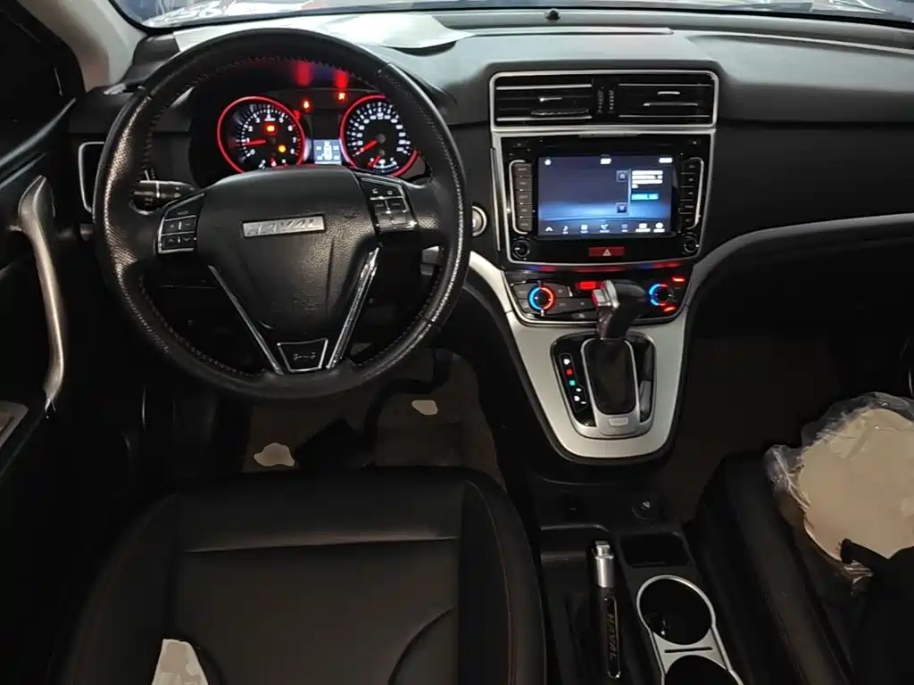 HAVAL M6 2017款 1.5T 自动两驱精英型 купить на сайте DeffCars