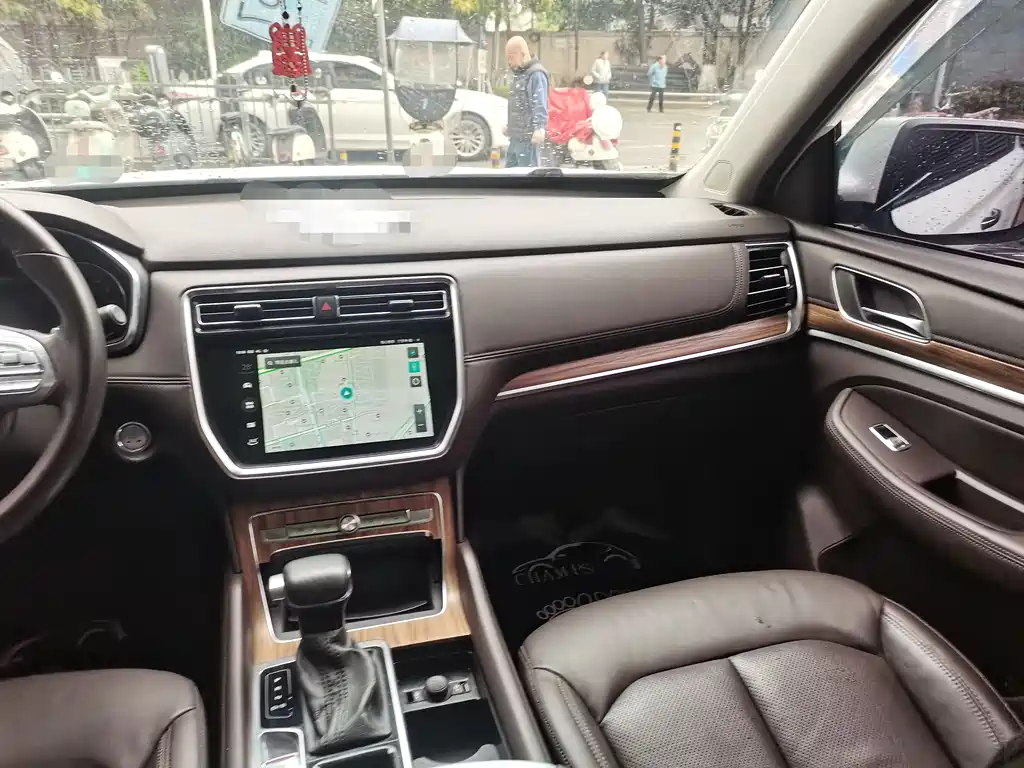 Roewe RX8 2018 30T Intelligent Network Two-wheel Drive Ultimate Edition купить на сайте DeffCars