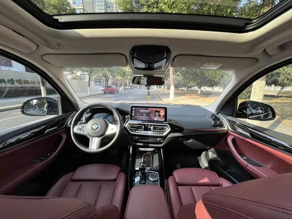 BMW X3 2022 facelift xDrive25i M sports package купить на сайте DeffCars