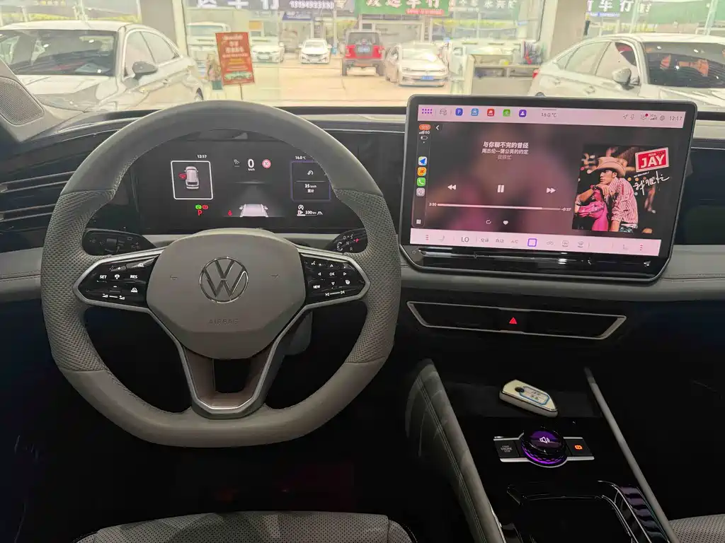 Tiguan L 2024 PRO 330TSI 2WD Smart Travel Edition купить на сайте DeffCars