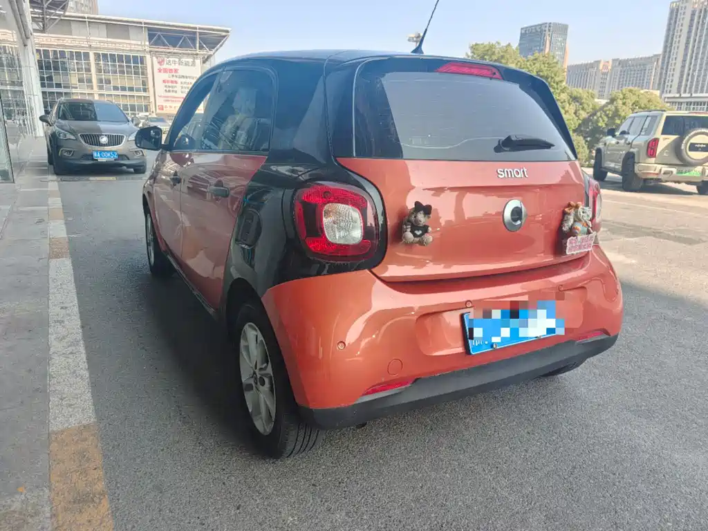 smart forfour 2016 1.0L 52kW smart version купить на сайте DeffCars